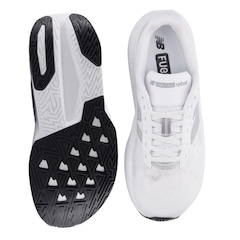 Tênis New Balance Rebel V5 - Feminino - Foto 2