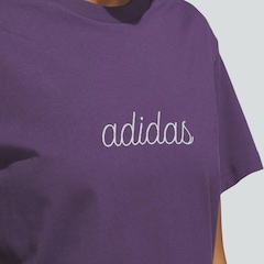 Camiseta Feminina Cozy Holiday adidas - Foto 5