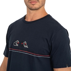 Camiseta Quiksilver Emb Three Logo - Masculina - Foto 3
