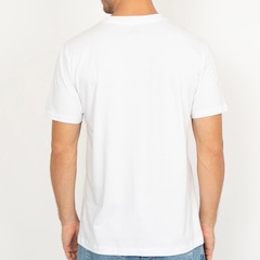 Camiseta Quiksilver Emb Omni Surf - Masculina - Foto 2
