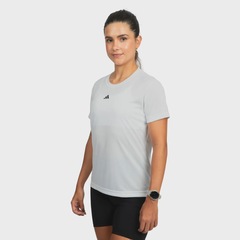 Camiseta adidas Básica Treino - Feminina - Foto 2