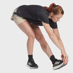 Camiseta adidas Running Essentials - Feminina - Foto 4