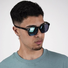 Óculos de Sol Unissex Oakley Shackle Matte Black Camo Prizm Black - Foto 2