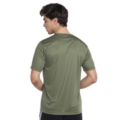 Camiseta adidas Treino Básico - Masculina - Foto 4