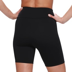 Shorts adidas Treino Básico - Feminino - Foto 4