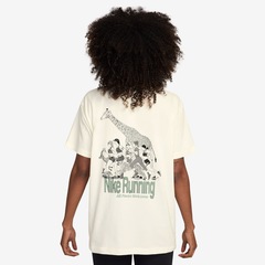 Camiseta Dri-FIT Nike Move Swift Feminina - Foto 3