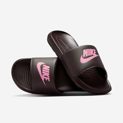 Chinelo Nike Victori One Feminino - Foto 2