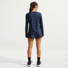 Camiseta Nike Dri-FIT One Feminina - Foto 5