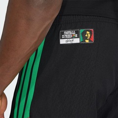 Shorts Jamaica 26 x Bob Marley adidas Tiro Downtime - Masculino - Foto 6