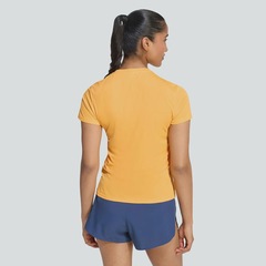 Camiseta Feminina Adizero E adidas - Foto 2