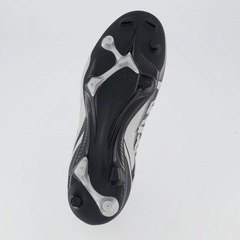 Chuteira de Campo Adulta Attak III Umbro - Foto 5