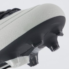 Chuteira de Campo Adulta Attak III Umbro - Foto 8