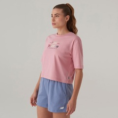 Camiseta Cropped New Balance Reimagined Feminina - Foto 2