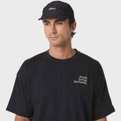 Camiseta ASICS Runner Graphic Relaxed - Foto 4