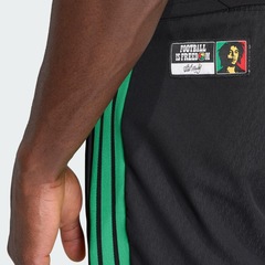 Calça Jamaica Tiro 26 x Bob Marley adidas Masculina - Foto 5
