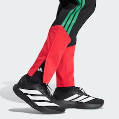 Calça Jamaica Tiro 26 x Bob Marley adidas Masculina - Foto 6