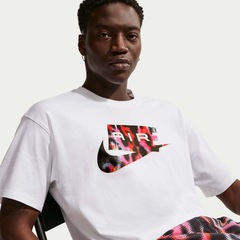 Camiseta Nike Sportswear Air AOP Unissex - Foto 3