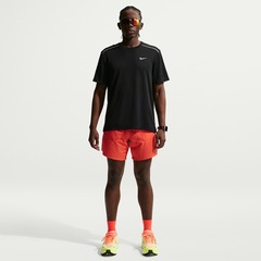Camiseta Dri-FIT Nike UV Miler Masculina - Foto 4