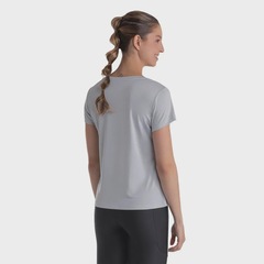 Camiseta de Corrida Mizuno Nirvana Feminina - Foto 3