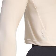 Camiseta Manga Longa adidas Running Essentials - Feminina - Foto 4