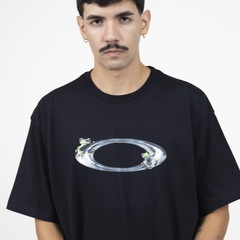 Camiseta Oakley Jupiter's Adventure SS Tee Blackout - Masculina - Foto 5