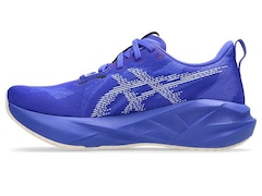 Tênis ASICS Novablast 5 Feminino - Foto 5