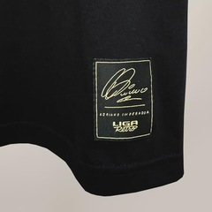 T-Shirt Adriano Perdoe Liga Retro - Masculina - Foto 5