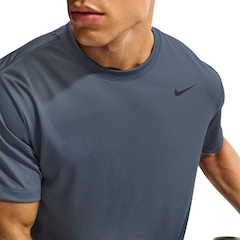 Camiseta Nike Dri Fit Legend - Masculina - Foto 2