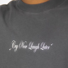 Camiseta Sufgang Modelo Cry Now Laugh Later - Masculina - Foto 5