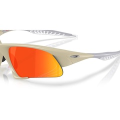 Óculos de Sol Unissex Oakley Suture Jacket Matte Sand Prizm Ruby - Foto 5