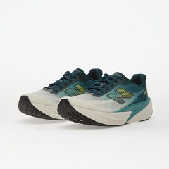 Tênis Masculino New Balance FuelCell Rebel V5 - Foto 4
