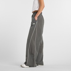 Calça New Balance Sport Legacy Woven Feminina - Foto 2