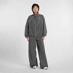 Jaqueta New Balance Sport Legacy Woven Feminina - Foto 7