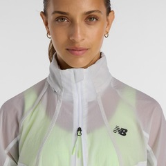 Jaqueta Corta Vento New Balance Packable Rc Feminina - Foto 4