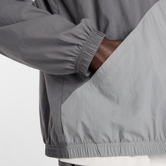 Jaqueta New Balance Sport Legacy Woven Masculina - Foto 6