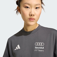 Camiseta Adidas Audi Revolut F1 Team DNA Feminina - Foto 6