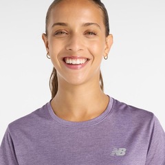 Camiseta New Balance Athletics Run Feminina - Foto 2