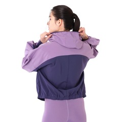 Jaqueta New Balance Sport Woven Feminina - Foto 3
