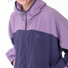 Jaqueta New Balance Sport Woven Feminina - Foto 4