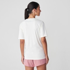 Camiseta New Balance Linear Performance Feminina - Foto 2