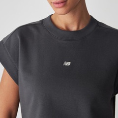 Camiseta New Balance French Terry Feminina - Foto 5