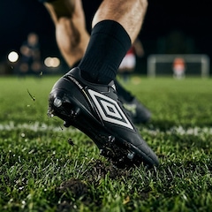 Chuteira de Campo Adulta Adamant Masterclass Club - Umbro - Foto 7