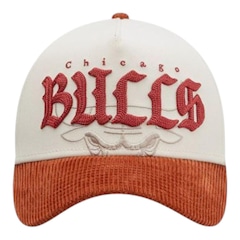 Boné Adulto New Era 940af Old English Chicago Bulls Aba Curva - Foto 2