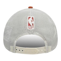 Boné Adulto New Era 940af Old English Chicago Bulls Aba Curva - Foto 4