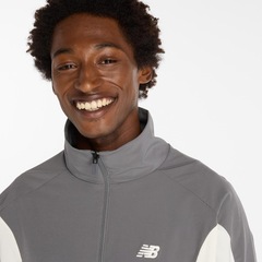 Jaqueta Hoops In Game New Balance Masculina - Foto 5