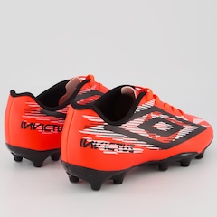 Chuteira de Campo Adulto Umbro Invictus - Foto 6