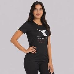 Camiseta Diadora Basic Logo II - Feminina - Foto 2