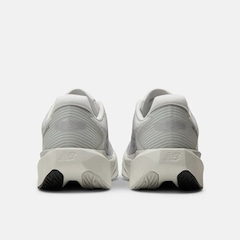 Tênis Masculino New Balance FuelCell Rebel v5 - Foto 3