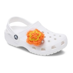Jibbitz™ Crocs Margarida Pelúcia - Foto 2