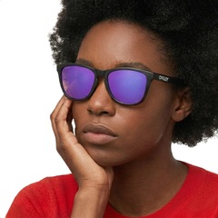 Óculos de Sol Unissex Oakley Frogskins Prizm Violet - Foto 3